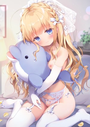 原创,ぴよ寺むちゃ,呆毛,露肩,金发,碧眼,脸红,三股辫,breasts,長手袋,吊带袜,手套,视线正对,露脐,nipples,胖次,花瓣,rose,坐姿,笑顔,single,毛绒玩具,丝袜,下着,白丝