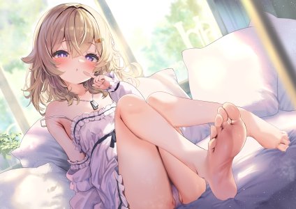 原创,にゃふ,single,长发,视线正对,前发,脸红,金发,坐姿,紫色眼,露出,少女,连衣裙,下着,胖次