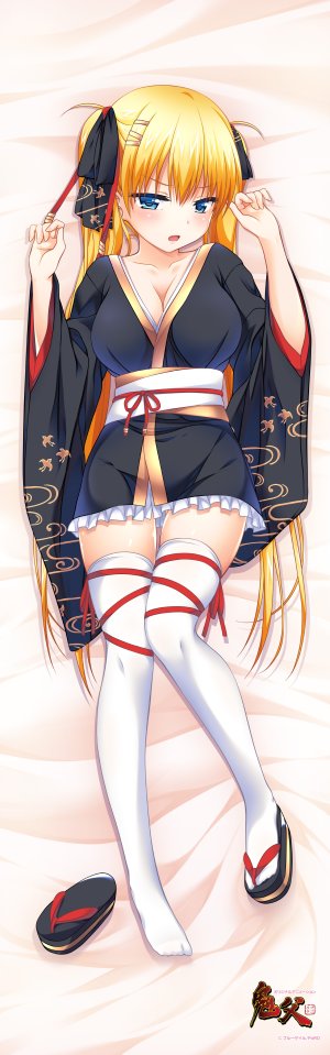 秋月愛莉,鬼父,きのはらひかる,金发,碧眼,脸红,breasts,cleavage,全身,和服,长发,长袖,视线正对,横臥,オビ,開口,缎带,single,丝袜,双马尾,超长发,白丝