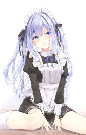 香風智乃,请问您今天要来点兔子吗?,ふぇありぃあい,围裙,碧眼,脸红,发饰,长发,长袖,视线正对,女仆,迷你短裙,褶皱裙,缎带,衬衫,坐姿,短裙,single,超长发,白背景