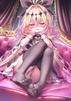 奥秘天使·影,森亚琉琉歌,precure,名侦探光之美少女！,东映动画,鬼針草,single,长发,長身像,视线正对,前发,脸红,開口,金发,坐姿,全身,呆毛,少女,丝袜,连衣裙,下着,胖次,黑丝