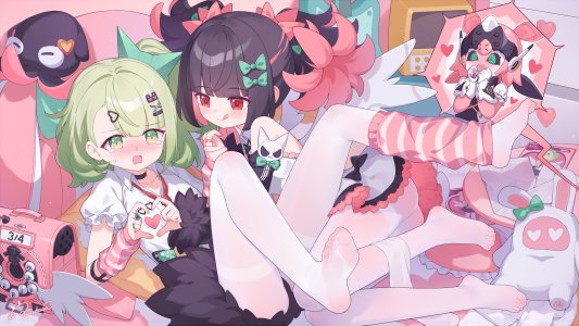 南宫羽,Sunna,Aria,绝区零,翼つばさ,黑发,脸红,绿色眼,绿发,横臥,開口,裤袜,红色眼,衬衫