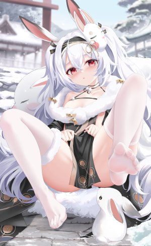 拉菲,碧蓝航线,proverbs箴言,兽耳,breasts,长发,视线正对,開口,红色眼,坐姿,雪花,single,丝袜,双马尾,白发,白丝