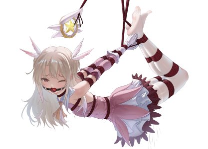 liangfangliangfangliang,伊莉雅,魔法少女☆伊莉雅,Fate系列,金发,breasts,连衣裙,全身,口塞,手套,萝莉,长发,挤眼,裤袜,红色眼,single,白背景