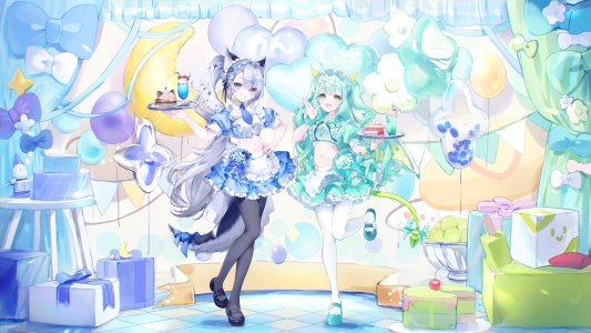 inuzuki_ren,rokuri_syao,独立虚拟YouTuber,atwomaru,兽耳,碧眼,脸红,领结,全身,绿色眼,灰发,发饰,holding,长发,视线正对,露脐,開口,裤袜,笑顔,Vtuber